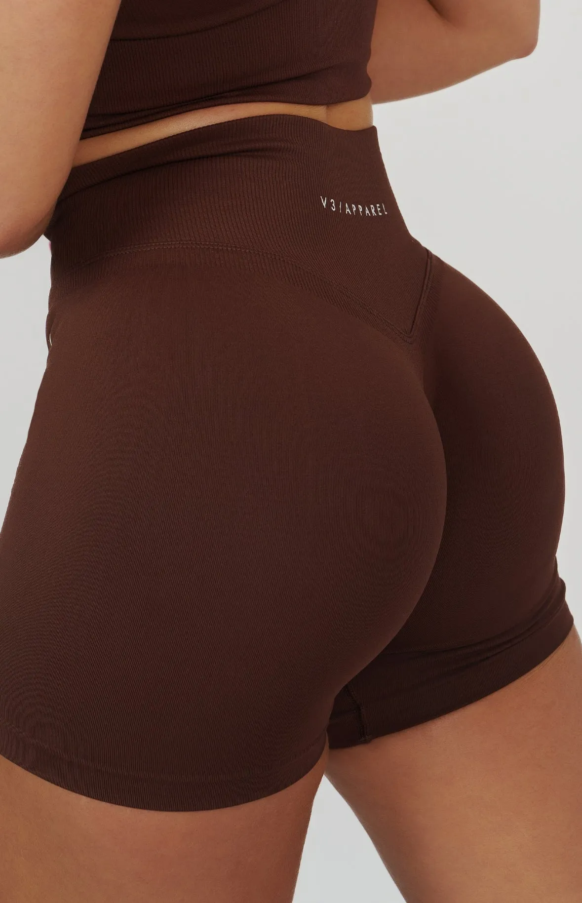 Form Seamless Scrunch Shorts - Chestnut Brown