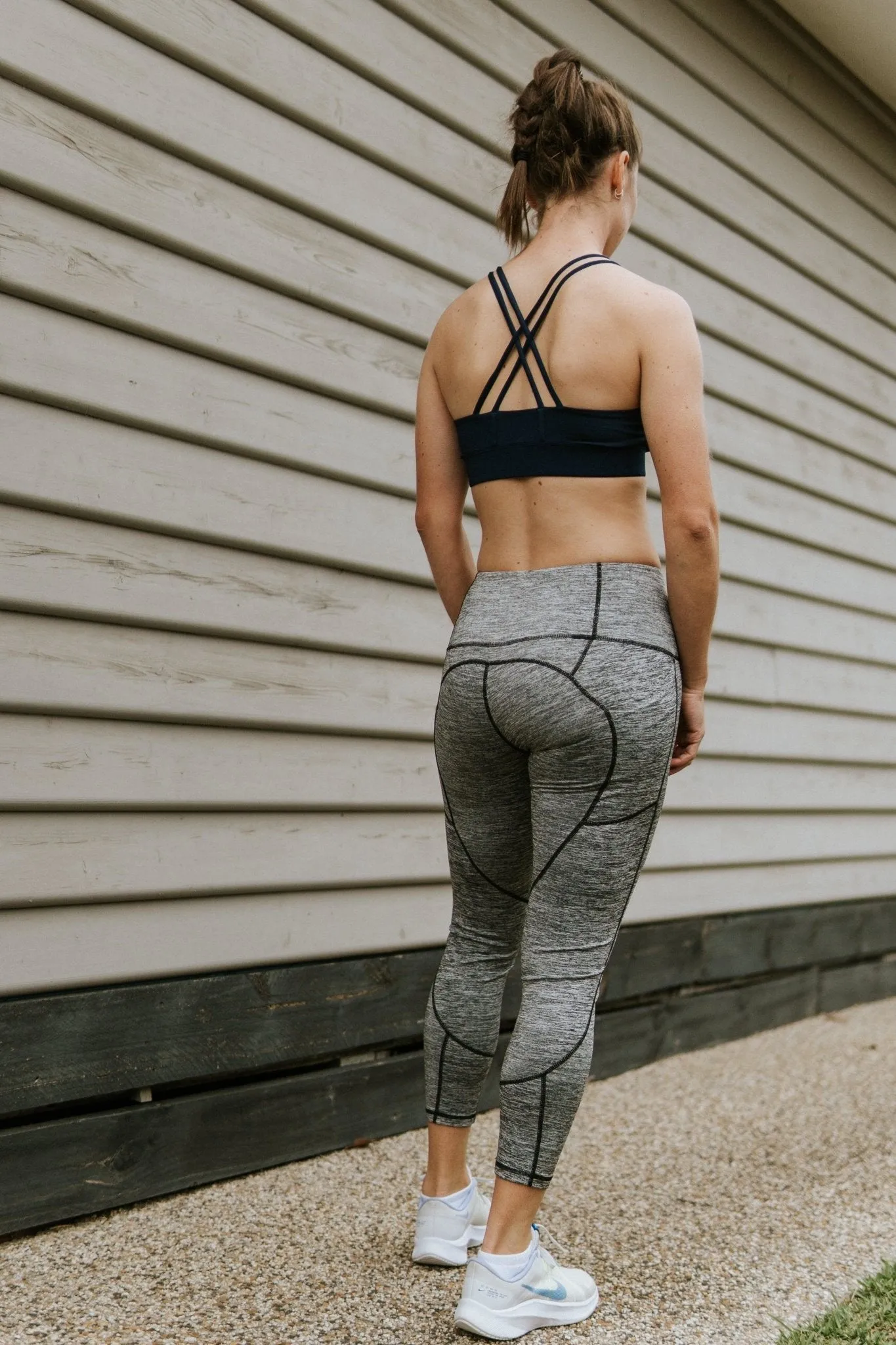 Mid Rise 7/8 Compression Leggings with pocket