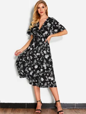 Wholesale Black Deep V Neck Half Sleeve Floral Print Dresses