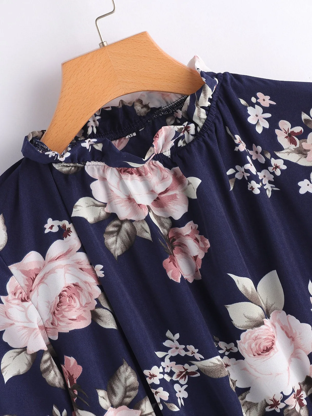 Wholesale Navy Crew Neck 3/4 Sleeve Length Floral Print Pleated Dresses