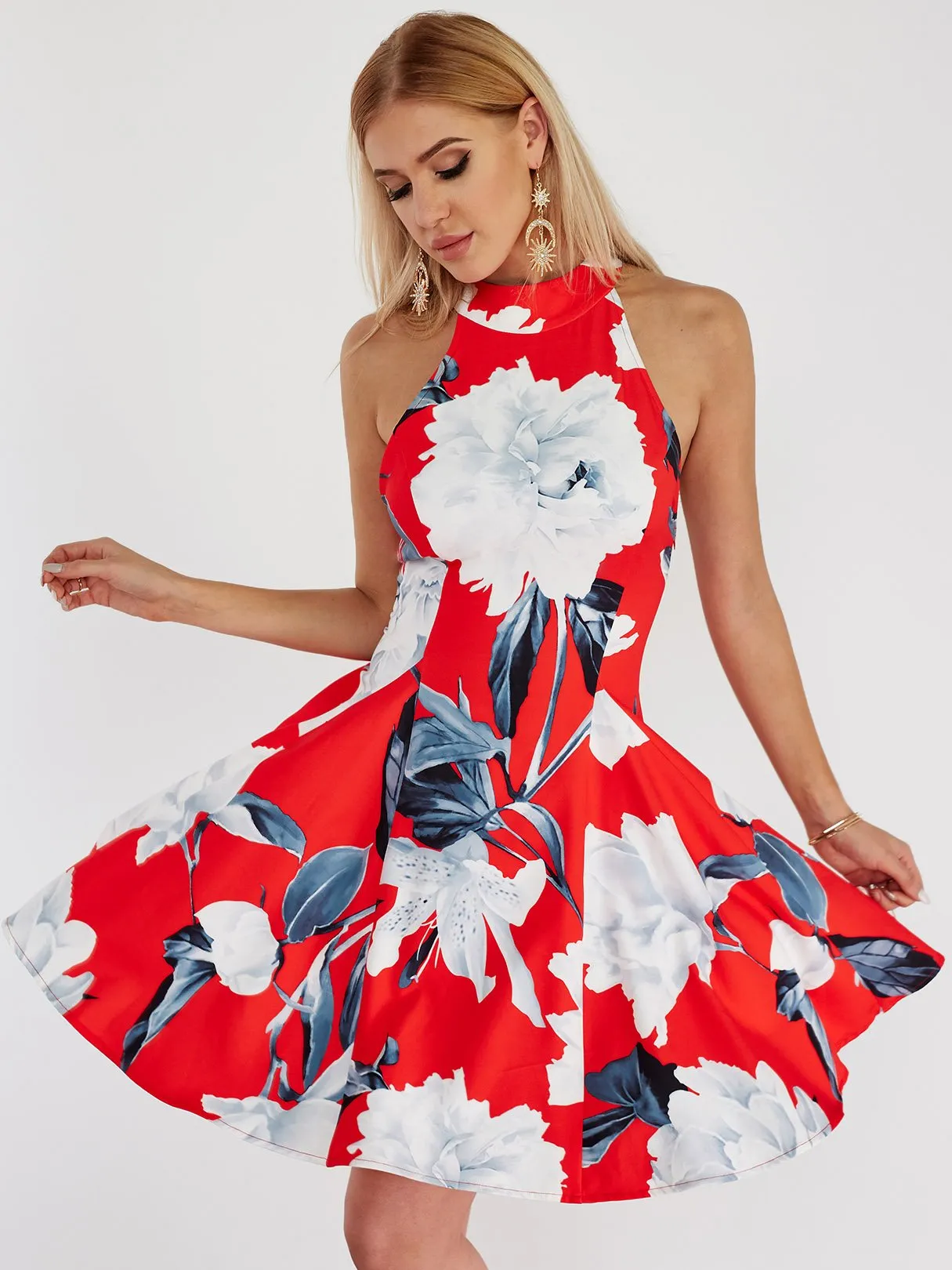 Wholesale Red Halter Sleeveless Floral Print Backless Flounced Hem Dresses