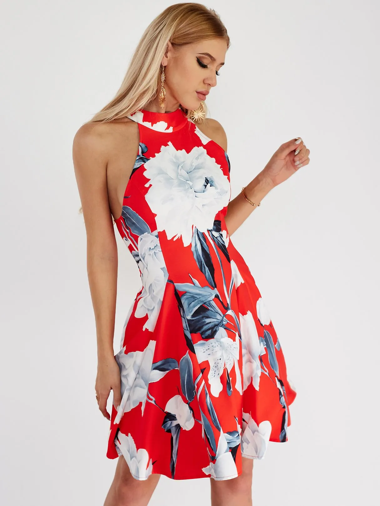 Wholesale Red Halter Sleeveless Floral Print Backless Flounced Hem Dresses