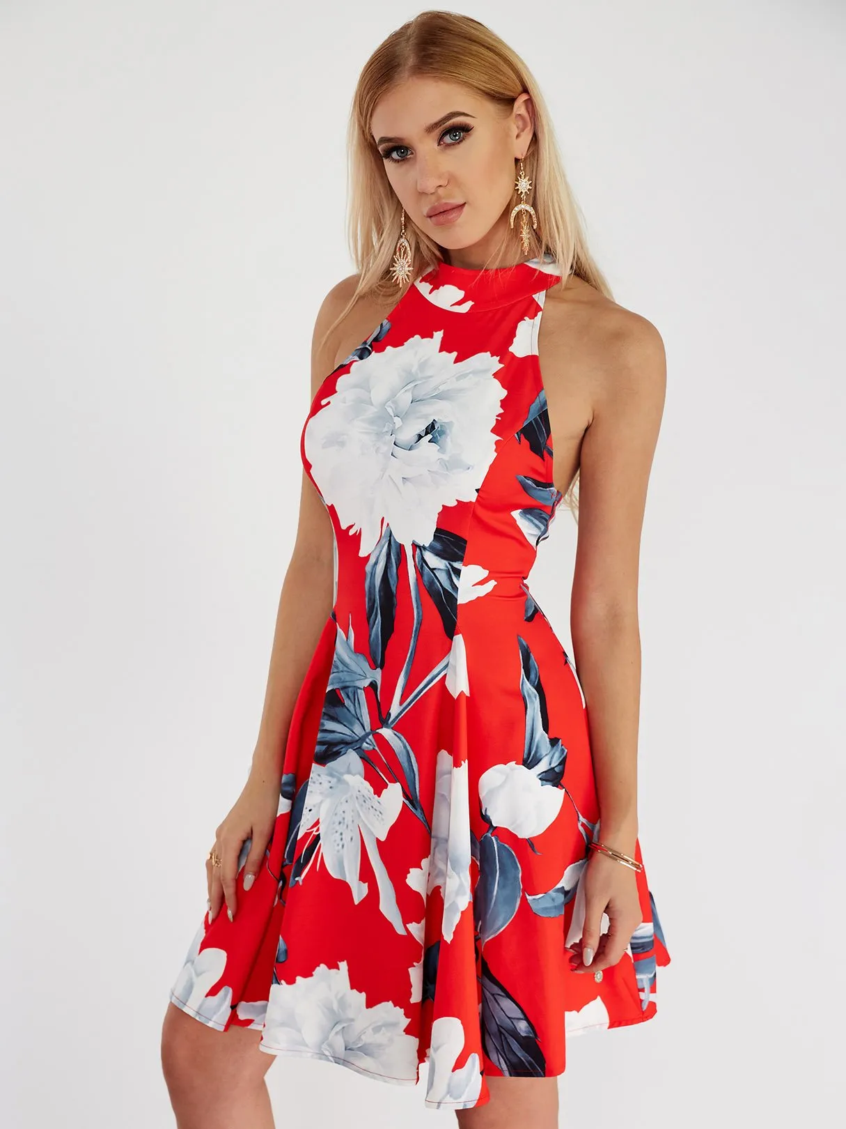 Wholesale Red Halter Sleeveless Floral Print Backless Flounced Hem Dresses