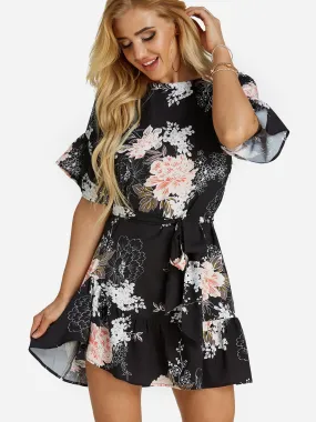 Wholesale Round Neck Short Sleeve Floral Print Self-Tie Flounced Hem Dresses